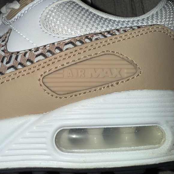 EUC - Nike Women's Air Max Size 9 - Picture 6 of 12